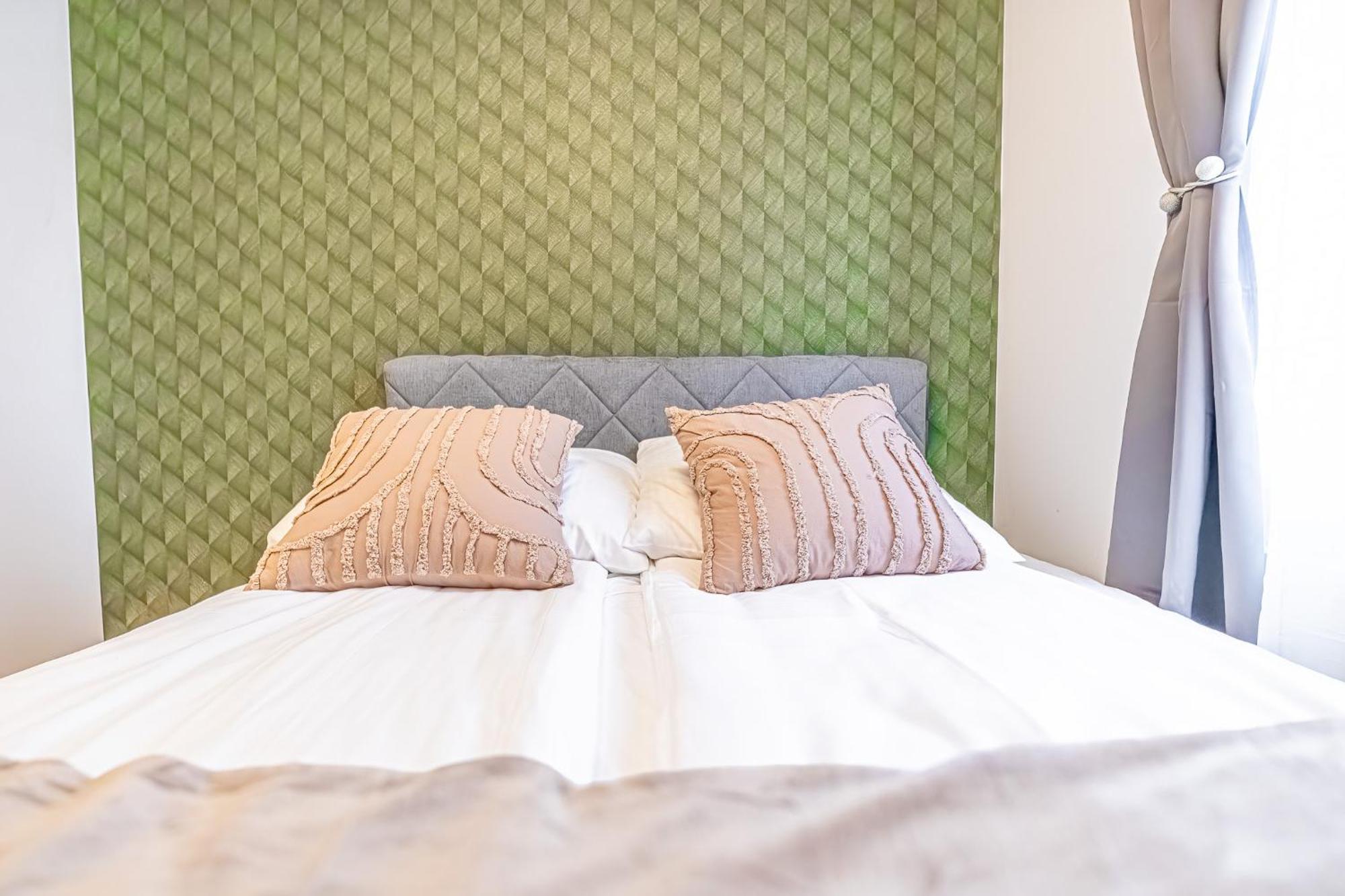 Charming 1Br And 1Lr Apt Modern Design Donaustadt Wina Bagian luar foto