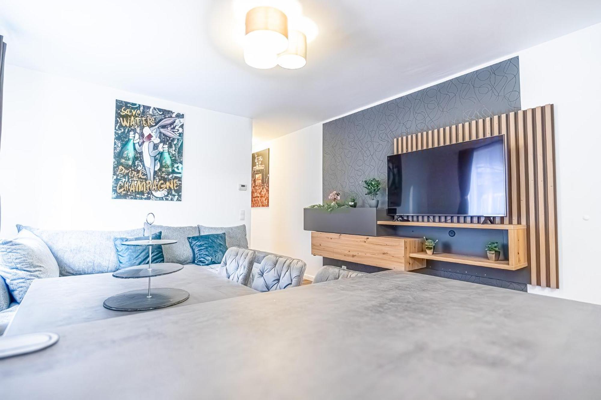 Charming 1Br And 1Lr Apt Modern Design Donaustadt Wina Bagian luar foto