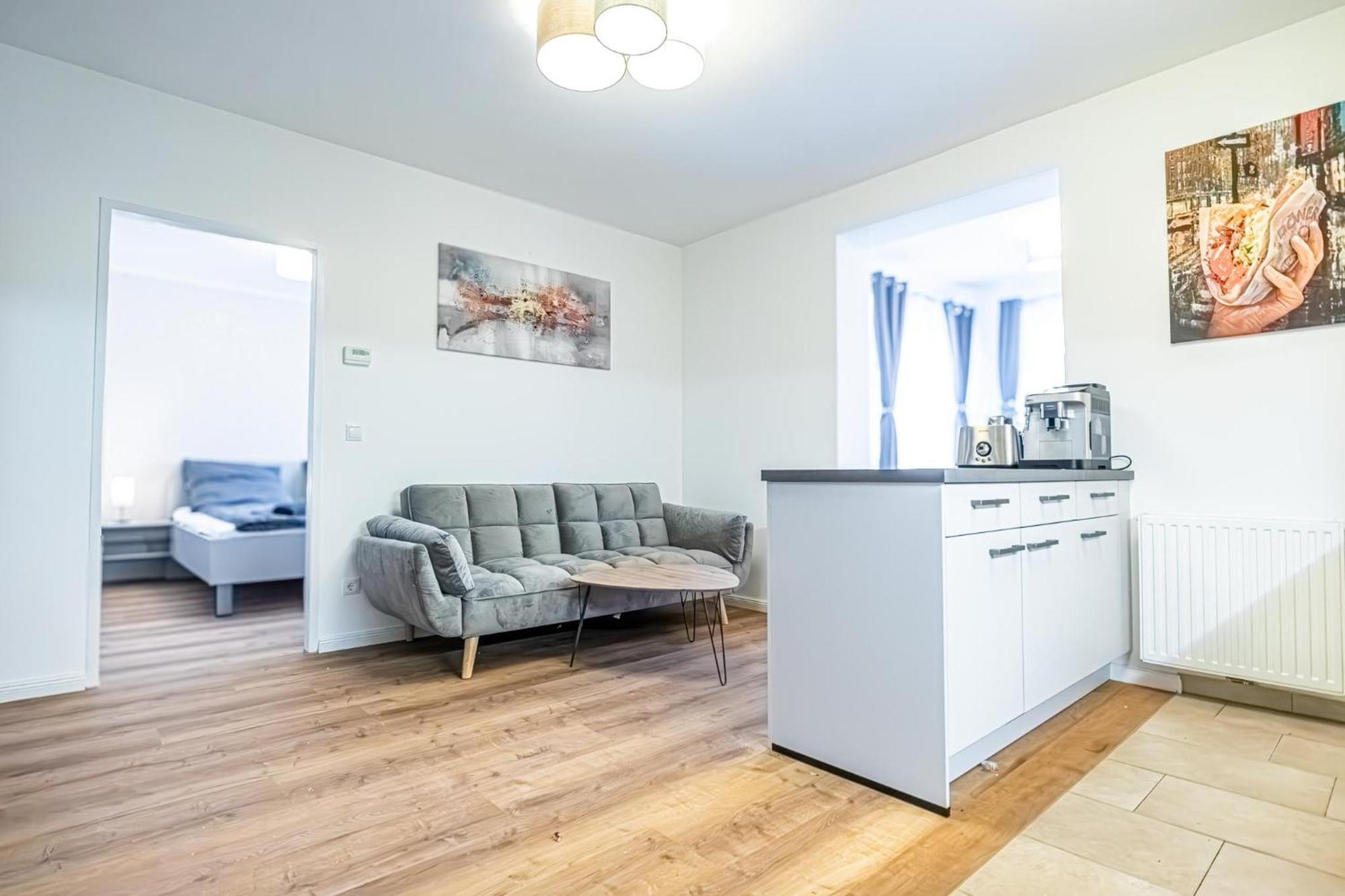 Charming 1Br And 1Lr Apt Modern Design Donaustadt Wina Bagian luar foto