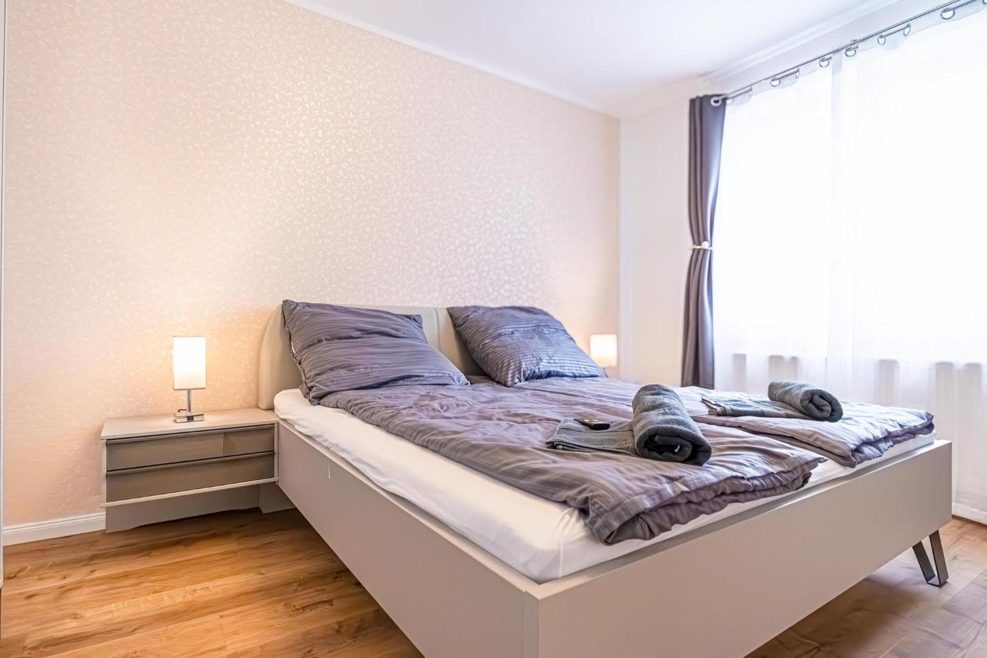 Charming 1Br And 1Lr Apt Modern Design Donaustadt Wina Bagian luar foto