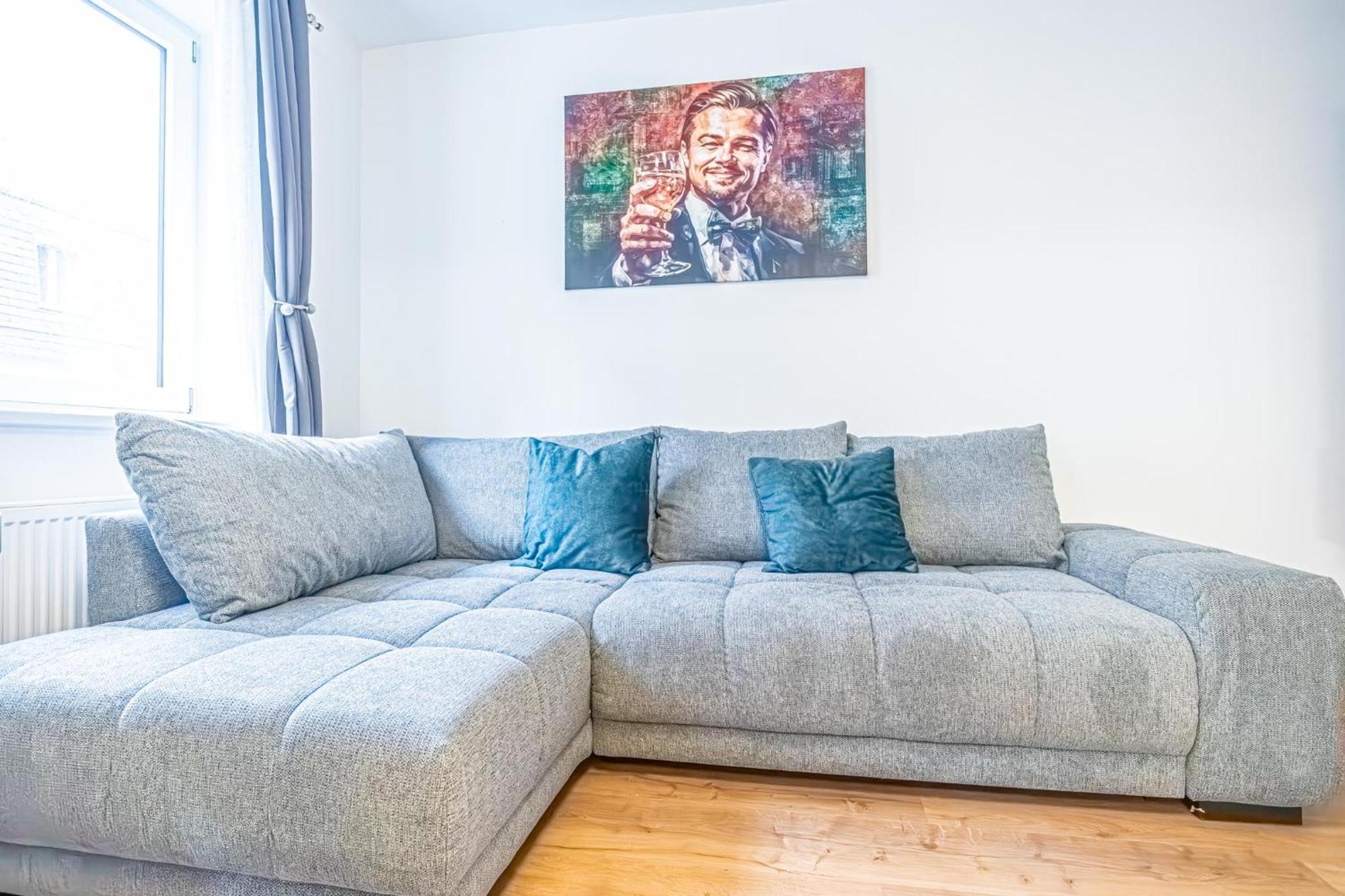 Charming 1Br And 1Lr Apt Modern Design Donaustadt Wina Bagian luar foto