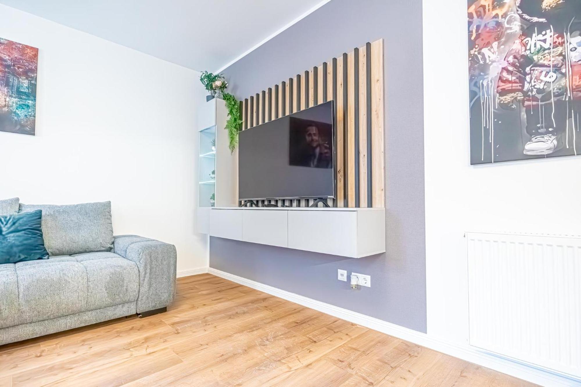 Charming 1Br And 1Lr Apt Modern Design Donaustadt Wina Bagian luar foto